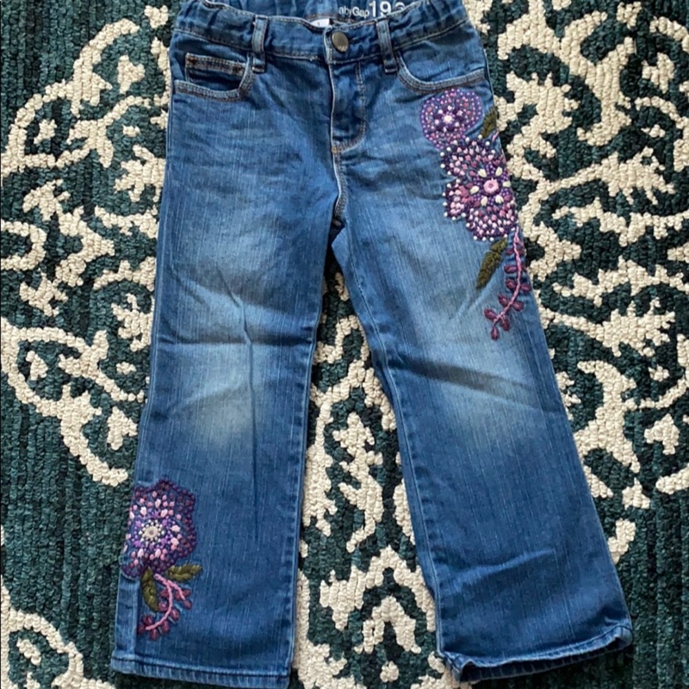 BabyGap bootcut embroidered jeans - size 3T